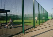 Visite au centre fermé de Steenokerzeel (127 bis)